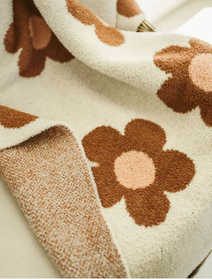 Caramel Daisy - Plush Blanket